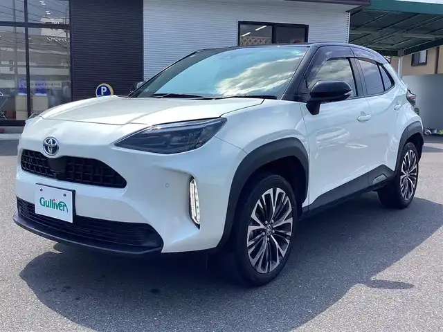 トヨタ ヤリスクロス ハイブリッド Z 岡山県 2021(令3)年 4.6万km ブラックマイカ/ホワイトパールクリスタルシャイン 2トーン 純正ナビ/フルセグTV/BT/全方位カメラ/ETC/ハーフレザーシート/パワーシート/Ｄ/Ｎシートヒーター/ハンドルヒーター/ドラレコ/純正18ＡＷ/LEDヘッドライト/オートライト/オートハイビーム/コーナーセンサー/衝突軽減ブレーキ/レーンキープアシスト/アダプティブクルーズコントロール/オートホールド/スマートキー/プッシュスタート