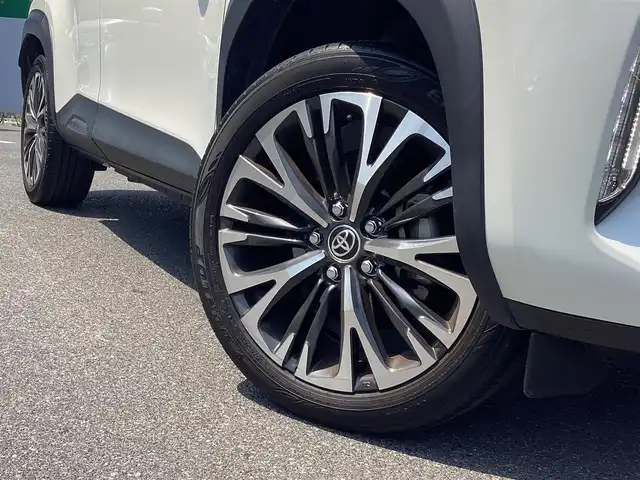 トヨタ ヤリスクロス ハイブリッド Z 岡山県 2021(令3)年 4.6万km ブラックマイカ/ホワイトパールクリスタルシャイン 2トーン 純正ナビ/フルセグTV/BT/全方位カメラ/ETC/ハーフレザーシート/パワーシート/Ｄ/Ｎシートヒーター/ハンドルヒーター/ドラレコ/純正18ＡＷ/LEDヘッドライト/オートライト/オートハイビーム/コーナーセンサー/衝突軽減ブレーキ/レーンキープアシスト/アダプティブクルーズコントロール/オートホールド/スマートキー/プッシュスタート