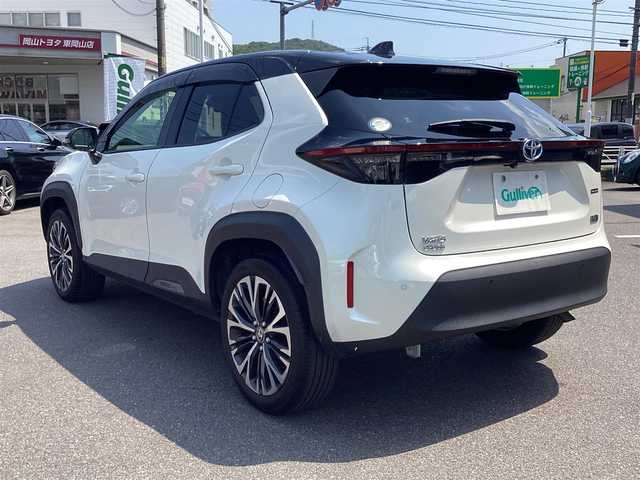 トヨタ ヤリスクロス ハイブリッド Z 岡山県 2021(令3)年 4.6万km ブラックマイカ/ホワイトパールクリスタルシャイン 2トーン 純正ナビ/フルセグTV/BT/全方位カメラ/ETC/ハーフレザーシート/パワーシート/Ｄ/Ｎシートヒーター/ハンドルヒーター/ドラレコ/純正18ＡＷ/LEDヘッドライト/オートライト/オートハイビーム/コーナーセンサー/衝突軽減ブレーキ/レーンキープアシスト/アダプティブクルーズコントロール/オートホールド/スマートキー/プッシュスタート