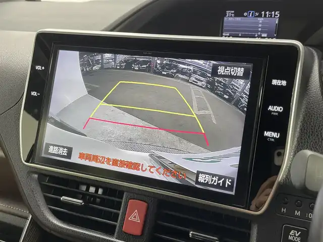 トヨタ エスクァイア ハイブリッド Gi プレミアムパッケージ 大阪府 2017(平29)年 5.4万km ホワイトパールクリスタルシャイン モデリスタエアロ 純正10incナビ(フルセグ/DVD再生/Bluetooth) バックカメラ 後席モニター ETC ハーフレザー シート＆ハンドルヒーター 衝突軽減 クルコン トヨタセーフティセンス