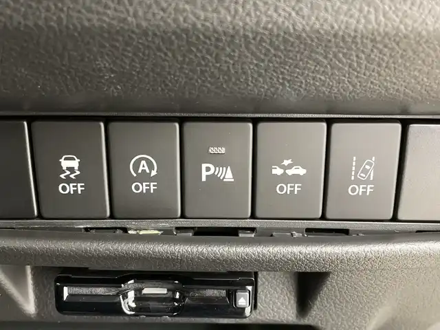 スズキ クロスビー HYBRID MZ 新潟県 2018(平30)年 7.1万km キャラバンアイボリーパールメタリック/ホワイト 2トーンルーフ ワンオーナー/４WD/ターボ/全方位モニター/スズキセーフティサポート/デュアルセンサーブレーキサポート/車線逸脱警報/ハイビームアシスト/リヤパーキングセンサー/誤発進抑制機能/後退時ブレーキアシスト/ヒルディセントコントロール/クルーズコントロール/パドルシフト/シートヒーター/純正ナビ/（CD/DVD/フルセグ/SD/USB/Bluetooth）/ETC/LEDヘッドライト/純正16インチアルミホイール