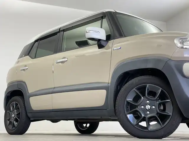 スズキ クロスビー HYBRID MZ 新潟県 2018(平30)年 7.1万km キャラバンアイボリーパールメタリック/ホワイト 2トーンルーフ ワンオーナー/４WD/ターボ/全方位モニター/スズキセーフティサポート/デュアルセンサーブレーキサポート/車線逸脱警報/ハイビームアシスト/リヤパーキングセンサー/誤発進抑制機能/後退時ブレーキアシスト/ヒルディセントコントロール/クルーズコントロール/パドルシフト/シートヒーター/純正ナビ/（CD/DVD/フルセグ/SD/USB/Bluetooth）/ETC/LEDヘッドライト/純正16インチアルミホイール