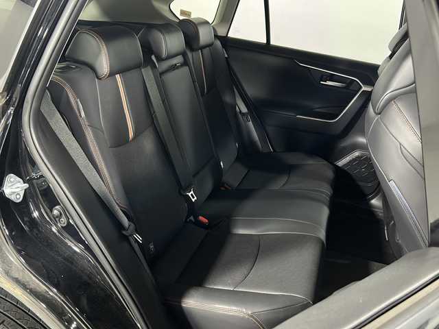 トヨタ ＲＡＶ４ アドベンチャー 広島県 2019(令1)年 3.2万km アティチュードブラックマイカ 純正9型ナビ/バックモニター/パワーシート/シートヒーター/ベンチレーション/ステアリングヒーター/セーフティセンス/・プリクラッシュセーフティ/・レーントレーシングアシスト/・オートマチックハイビーム/・レーダークルーズコントロール/クリアランスソナー/ダウンヒルアシストコントロール/LEDヘッドランプ/純正19インチAW/ETC2.0/ドライブレコーダー