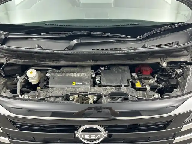 日産 ルークス ハイウェイスター X 三重県 2023(令5)年 0.8万km チタニウムグレーメタリック 禁煙車/純正ディスプレイオーディオ/BT/USB/AM.FM/アラウンドビューモニター/両側パワースライドドア/クリアランスソナー/純正ドライブレコーダー（前後）/ETC/ステアリングスイッチ/純正14インチアルミホイール/オートハイビーム/スマートキー/フォグランプ