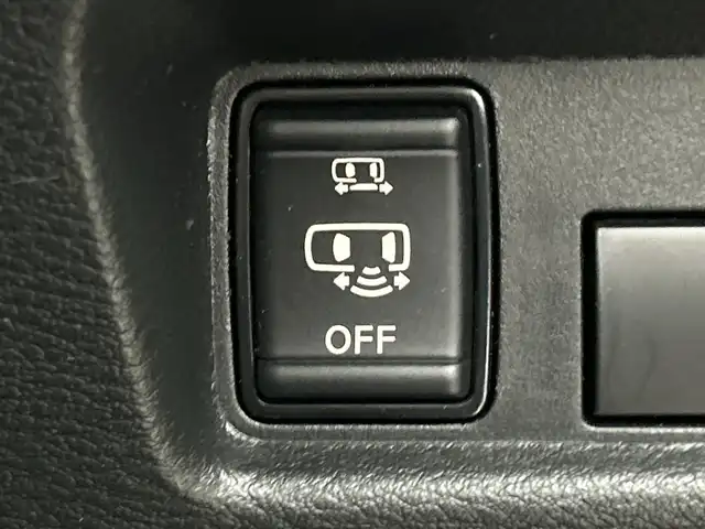 日産 ルークス ハイウェイスター X 三重県 2023(令5)年 0.8万km チタニウムグレーメタリック 禁煙車/純正ディスプレイオーディオ/BT/USB/AM.FM/アラウンドビューモニター/両側パワースライドドア/クリアランスソナー/純正ドライブレコーダー（前後）/ETC/ステアリングスイッチ/純正14インチアルミホイール/オートハイビーム/スマートキー/フォグランプ