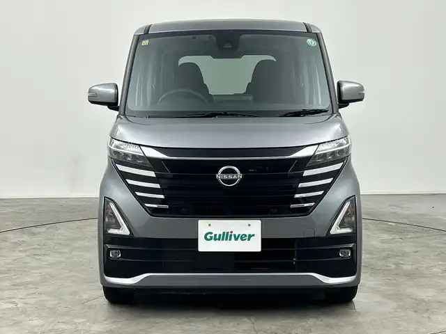 日産 ルークス ハイウェイスター X 三重県 2023(令5)年 0.8万km チタニウムグレーメタリック 禁煙車/純正ディスプレイオーディオ/BT/USB/AM.FM/アラウンドビューモニター/両側パワースライドドア/クリアランスソナー/純正ドライブレコーダー（前後）/ETC/ステアリングスイッチ/純正14インチアルミホイール/オートハイビーム/スマートキー/フォグランプ