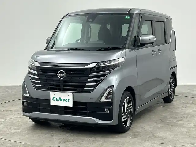 日産 ルークス ハイウェイスター X 三重県 2023(令5)年 0.8万km チタニウムグレーメタリック 禁煙車/純正ディスプレイオーディオ/BT/USB/AM.FM/アラウンドビューモニター/両側パワースライドドア/クリアランスソナー/純正ドライブレコーダー（前後）/ETC/ステアリングスイッチ/純正14インチアルミホイール/オートハイビーム/スマートキー/フォグランプ