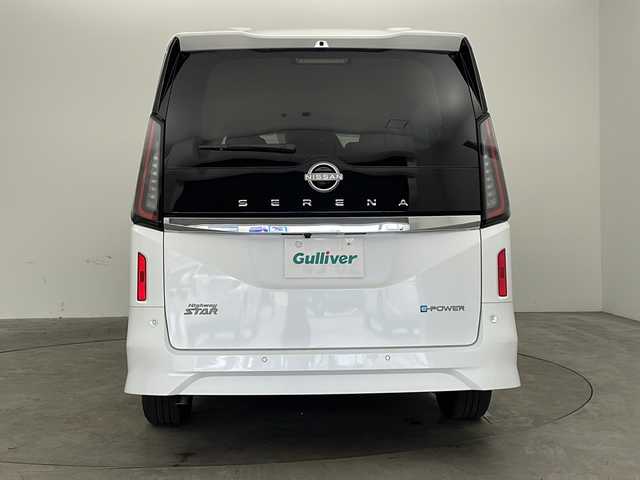 日産 セレナ e－パワー ハイウェイスター V 兵庫県 2025(令7)年 0.1千km プリズムホワイト ・登録済未使用車/・純正ナビ/USB/HDMI/TV/Bluetooth/Apps/・アラウンドビューモニター/・おくだけ充電/・純正リアフリップダウンモニター/・両側パワースライドドア/・タッチフリースライドドア/・プラズマクラスター/・デジタルインナーミラー/・プロパイロット/・インテリジェントクルーズ/・レーダークルーズコントロール/・車線維持支援/・車線逸脱防止支援/・後側方支援/・緊急支援/・先行車発進お知らせ/・標識検知支援/・駐車支援/・ドライバーモニター/・ビルトインＥＴＣ2.0/・スマートキー/・LEDヘッドランプ