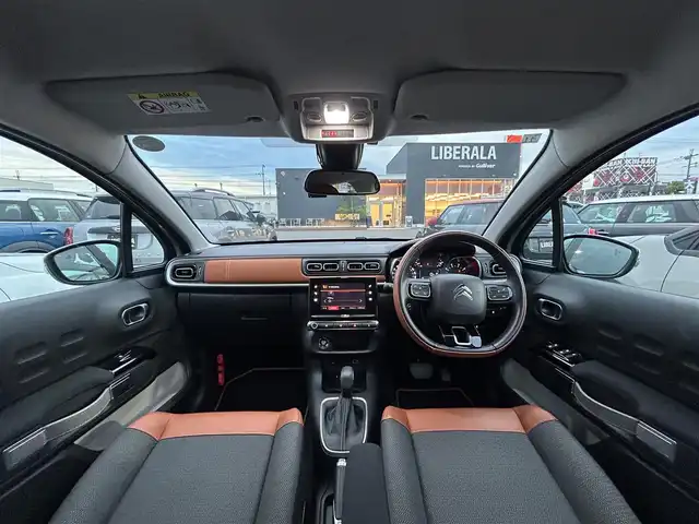 シトロエン シトロエン Ｃ３ インスパイアード by ジャパンコレクション 滋賀県 2020(令2)年 1.8万km アーモンドグリーン 純正ディスプレイオーディオ/　　　　（BT/AM/FM/Appel Carplay）/プッシュスタート/クルコン/バックカメラ/ドラレコ前後/レーンキープアシスト/ドラレコ前後/ETC/スペアキー1本