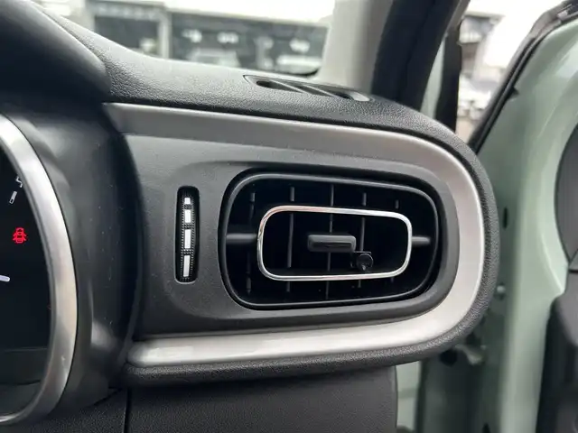 シトロエン シトロエン Ｃ３ インスパイアード by ジャパンコレクション 滋賀県 2020(令2)年 1.8万km アーモンドグリーン 純正ディスプレイオーディオ/　　　　（BT/AM/FM/Appel Carplay）/プッシュスタート/クルコン/バックカメラ/ドラレコ前後/レーンキープアシスト/ドラレコ前後/ETC/スペアキー1本