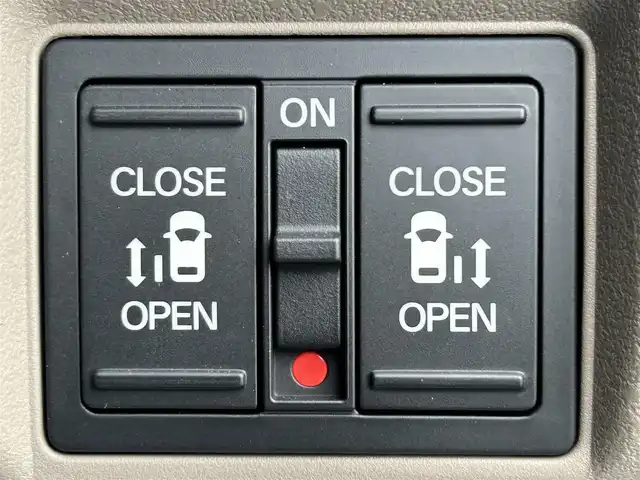 ホンダ Ｎ ＢＯＸ JOY ターボ 兵庫県 2024(令6)年 0.2万km 青 純正ディスプレイオーディオ/BTオーディオ/USBポート/アップルカープレイ/アンドロイドオート/バックカメラ/両側パワースライドドア/シートヒーター/ハーフレザーシート/パドルシフト/LEDヘッドライト/純正17インチAW