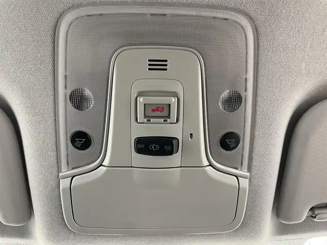 トヨタ プリウス ＰＨＶ A プレミアム 愛知県 2017(平29)年 3.5万km グレーメタリック 純正ナビ/CD DVD フルセグTV Bluetooth/バックカメラ/ドラレコ/ビルトインETC/トヨタセーフティセンス/レーンキープアシスト/レーダークルーズコントロール/パーキングアシスト/オートマチックハイビーム/LEDヘッドライト/オートライト/純正18インチアルミホイール/シートヒーター/ステアリングヒーター/ウィンカーミラー/電動格納ミラー/横滑り防止装置/AC１００V/スマートキー/エンジンプッシュスタート/本革シート/フロアマット/充電器あり