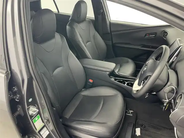 トヨタ プリウス ＰＨＶ A プレミアム 愛知県 2017(平29)年 3.5万km グレーメタリック 純正ナビ/CD DVD フルセグTV Bluetooth/バックカメラ/ドラレコ/ビルトインETC/トヨタセーフティセンス/レーンキープアシスト/レーダークルーズコントロール/パーキングアシスト/オートマチックハイビーム/LEDヘッドライト/オートライト/純正18インチアルミホイール/シートヒーター/ステアリングヒーター/ウィンカーミラー/電動格納ミラー/横滑り防止装置/AC１００V/スマートキー/エンジンプッシュスタート/本革シート/フロアマット/充電器あり