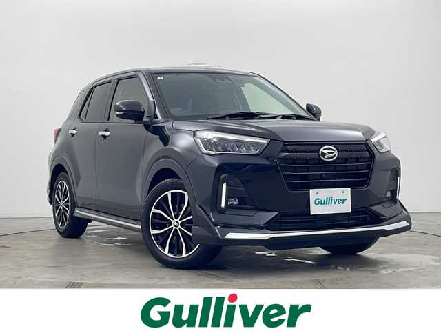 ダイハツ ロッキー プレミアム G 秋田県 2024(令6)年 1.3万km ブラックマイカメタリック 4WD/社外ナビ（Bluetooth/フルセグTV）/ハーフレザーシート/前席シートヒーター/全方位カメラ/バックカメラ/LEDヘッドライト/ワイパーデアイサー/クリアランスソナー/前後ドライブレコーダー/フォグランプ/オートクルーズコントロール/スマートキー/ブレーキホールド/オートライト/エアロ（F/S/R）