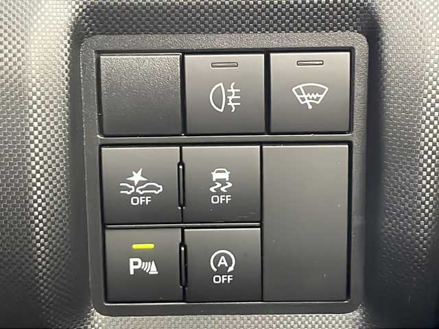 ダイハツ ロッキー プレミアム G 秋田県 2024(令6)年 1.3万km ブラックマイカメタリック 4WD/社外ナビ（Bluetooth/フルセグTV）/ハーフレザーシート/前席シートヒーター/全方位カメラ/バックカメラ/LEDヘッドライト/ワイパーデアイサー/クリアランスソナー/前後ドライブレコーダー/フォグランプ/オートクルーズコントロール/スマートキー/ブレーキホールド/オートライト/エアロ（F/S/R）