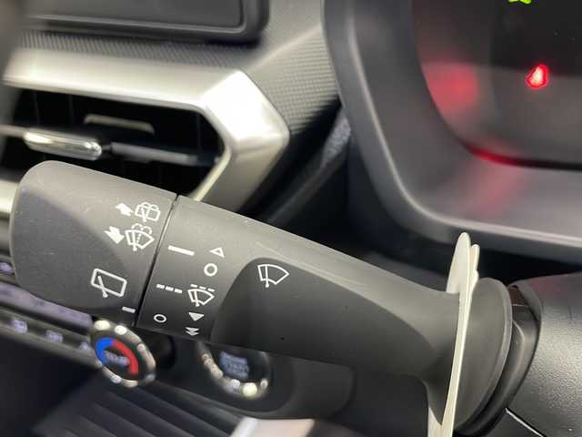 ダイハツ ロッキー プレミアム G 秋田県 2024(令6)年 1.3万km ブラックマイカメタリック 4WD/社外ナビ（Bluetooth/フルセグTV）/ハーフレザーシート/前席シートヒーター/全方位カメラ/バックカメラ/LEDヘッドライト/ワイパーデアイサー/クリアランスソナー/前後ドライブレコーダー/フォグランプ/オートクルーズコントロール/スマートキー/ブレーキホールド/オートライト/エアロ（F/S/R）