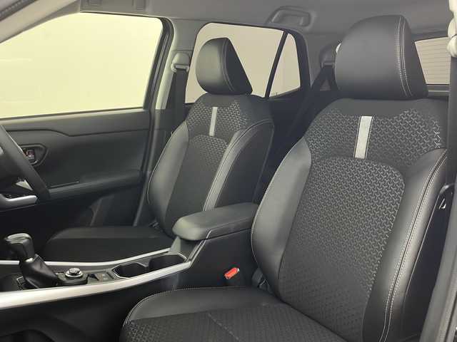 ダイハツ ロッキー プレミアム G 秋田県 2024(令6)年 1.3万km ブラックマイカメタリック 4WD/社外ナビ（Bluetooth/フルセグTV）/ハーフレザーシート/前席シートヒーター/全方位カメラ/バックカメラ/LEDヘッドライト/ワイパーデアイサー/クリアランスソナー/前後ドライブレコーダー/フォグランプ/オートクルーズコントロール/スマートキー/ブレーキホールド/オートライト/エアロ（F/S/R）