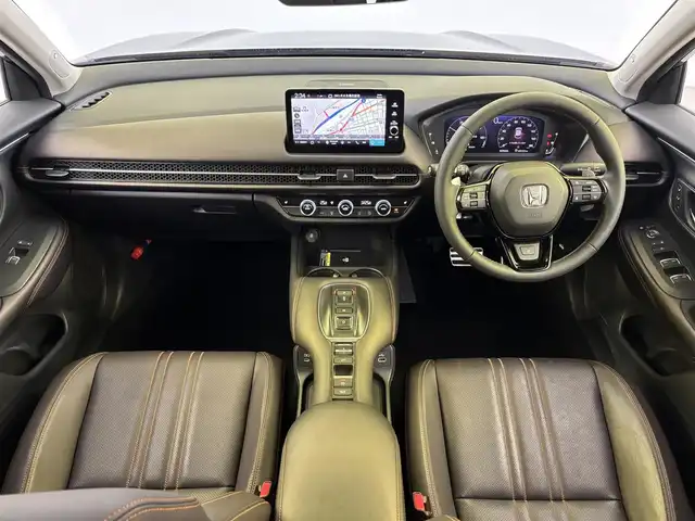 ホンダ ＺＲ－Ｖ ハイブリッド e:HEV Z 福岡県 2023(令5)年 4万km クリスタルブラックパール 純正９型ナビ　/全方位カメラ　/ワイヤレス充電　/ＢＯＳＥサウンド　/ビルトインＥＴＣ２．０　/アダプティブクルコン　/コーナーセンサー　/衝突軽減ブレーキ　/レーンキープ　/パドルシフト　/ステアリングヒーター/シートヒーター