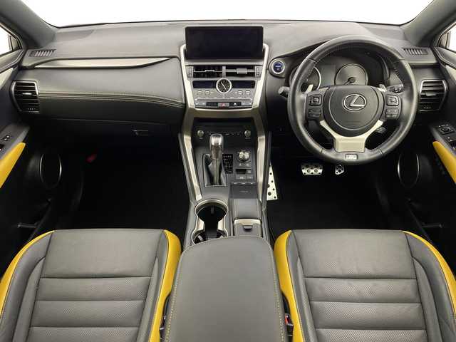 レクサス ＮＸ 300h Fスポーツ 新潟県 2020(令2)年 2.6万km ホワイトノーヴァガラスフレーク 純正メーカーOPナビ/サンルーフ/レクサスセーフティシステム/プリクラッシュセーフティ/レーダークルーズコントロール/レーンキープアシスト/パーキングサポートブレーキ/ブラインドスポットモニター/パノラミックビューモニター/パワーバックドア/ビルトインETC/フルセグTV/Bluetooth/レザーシート/エアシート/シートヒーター/ステアリングヒーター/ステアリングスイッチ/革巻きステアリング/オートライト/オートハイビーム/3眼LEDヘッドライト/純正フロアマット