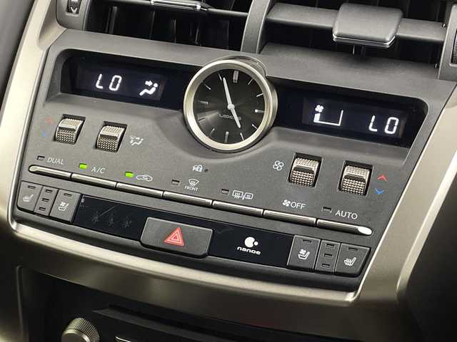 レクサス ＮＸ 300h Fスポーツ 新潟県 2020(令2)年 2.6万km ホワイトノーヴァガラスフレーク 純正メーカーOPナビ/サンルーフ/レクサスセーフティシステム/プリクラッシュセーフティ/レーダークルーズコントロール/レーンキープアシスト/パーキングサポートブレーキ/ブラインドスポットモニター/パノラミックビューモニター/パワーバックドア/ビルトインETC/フルセグTV/Bluetooth/レザーシート/エアシート/シートヒーター/ステアリングヒーター/ステアリングスイッチ/革巻きステアリング/オートライト/オートハイビーム/3眼LEDヘッドライト/純正フロアマット