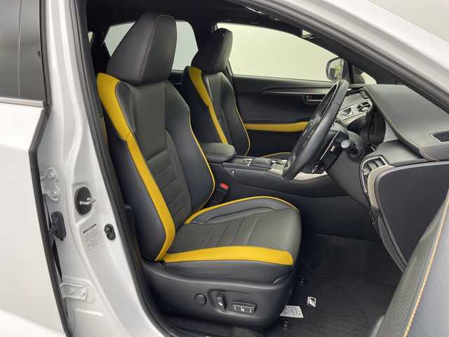 レクサス ＮＸ 300h Fスポーツ 新潟県 2020(令2)年 2.6万km ホワイトノーヴァガラスフレーク 純正メーカーOPナビ/サンルーフ/レクサスセーフティシステム/プリクラッシュセーフティ/レーダークルーズコントロール/レーンキープアシスト/パーキングサポートブレーキ/ブラインドスポットモニター/パノラミックビューモニター/パワーバックドア/ビルトインETC/フルセグTV/Bluetooth/レザーシート/エアシート/シートヒーター/ステアリングヒーター/ステアリングスイッチ/革巻きステアリング/オートライト/オートハイビーム/3眼LEDヘッドライト/純正フロアマット
