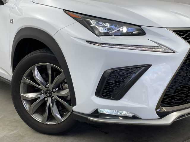 レクサス ＮＸ 300h Fスポーツ 新潟県 2020(令2)年 2.6万km ホワイトノーヴァガラスフレーク 純正メーカーOPナビ/サンルーフ/レクサスセーフティシステム/プリクラッシュセーフティ/レーダークルーズコントロール/レーンキープアシスト/パーキングサポートブレーキ/ブラインドスポットモニター/パノラミックビューモニター/パワーバックドア/ビルトインETC/フルセグTV/Bluetooth/レザーシート/エアシート/シートヒーター/ステアリングヒーター/ステアリングスイッチ/革巻きステアリング/オートライト/オートハイビーム/3眼LEDヘッドライト/純正フロアマット