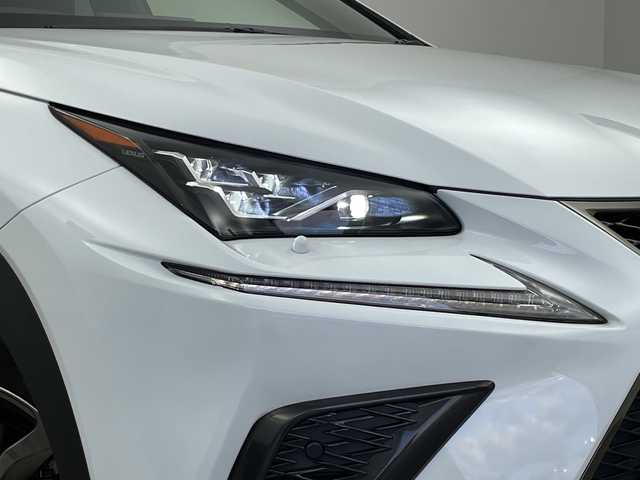 レクサス ＮＸ 300h Fスポーツ 新潟県 2020(令2)年 2.6万km ホワイトノーヴァガラスフレーク 純正メーカーOPナビ/サンルーフ/レクサスセーフティシステム/プリクラッシュセーフティ/レーダークルーズコントロール/レーンキープアシスト/パーキングサポートブレーキ/ブラインドスポットモニター/パノラミックビューモニター/パワーバックドア/ビルトインETC/フルセグTV/Bluetooth/レザーシート/エアシート/シートヒーター/ステアリングヒーター/ステアリングスイッチ/革巻きステアリング/オートライト/オートハイビーム/3眼LEDヘッドライト/純正フロアマット
