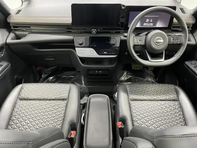 日産 セレナ e－パワー ハイウェイスター V 埼玉県 2024(令6)年 0.4万km ダイヤモンドブラック プロパイロット 純正１２．３インチナビ　アラウンドビューモニター　デジタルインナーミラー　ブラインドスポットモニター　シートヒーター 前後ドライブレコーダー スペアキー 100V電源 オートハイビーム