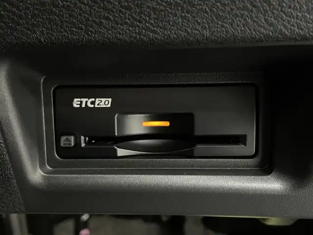 日産 セレナ e－パワー ハイウェイスター V 埼玉県 2024(令6)年 0.4万km ダイヤモンドブラック プロパイロット 純正１２．３インチナビ　アラウンドビューモニター　デジタルインナーミラー　ブラインドスポットモニター　シートヒーター 前後ドライブレコーダー スペアキー 100V電源 オートハイビーム