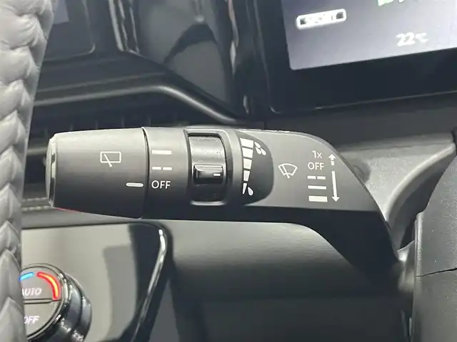 日産 セレナ e－パワー ハイウェイスター V 埼玉県 2024(令6)年 0.4万km ダイヤモンドブラック プロパイロット 純正１２．３インチナビ　アラウンドビューモニター　デジタルインナーミラー　ブラインドスポットモニター　シートヒーター 前後ドライブレコーダー スペアキー 100V電源 オートハイビーム