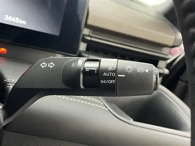 日産 セレナ e－パワー ハイウェイスター V 埼玉県 2024(令6)年 0.4万km ダイヤモンドブラック プロパイロット 純正１２．３インチナビ　アラウンドビューモニター　デジタルインナーミラー　ブラインドスポットモニター　シートヒーター 前後ドライブレコーダー スペアキー 100V電源 オートハイビーム