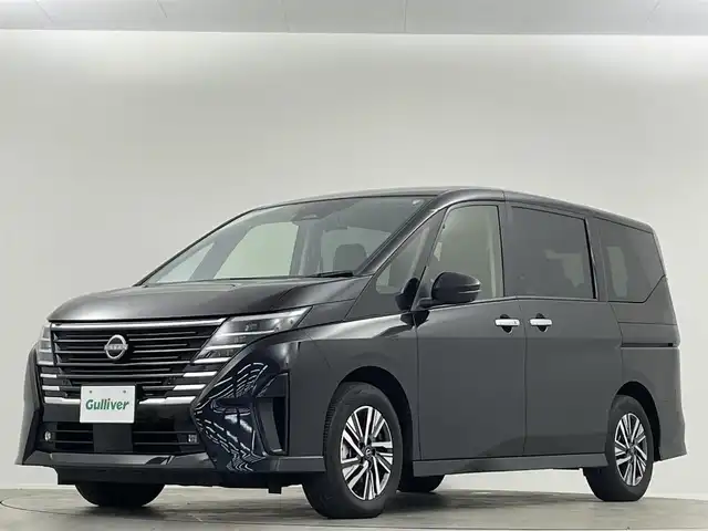 日産 セレナ e－パワー ハイウェイスター V 埼玉県 2024(令6)年 0.4万km ダイヤモンドブラック プロパイロット 純正１２．３インチナビ　アラウンドビューモニター　デジタルインナーミラー　ブラインドスポットモニター　シートヒーター 前後ドライブレコーダー スペアキー 100V電源 オートハイビーム
