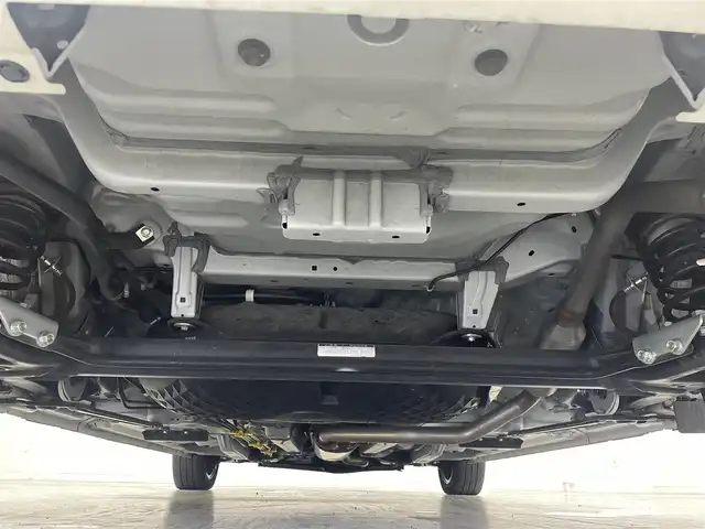 トヨタ ルーミー カスタムG－T 茨城県 2022(令4)年 2.9万km ブラックマイカメタリック/パールホワイト2トーン 純正ＤＡ/Bluetooth/フルセグ/radio/USB，iPod/AppleCarplay/AndroidAut/スマートアシスト/衝突回避支援ブレーキ機能/衝突警報機能/車線逸脱警報機能/路側逸脱警報/ふらつき警報/ブレーキ制御付誤発進抑制機能（前方・後方）/先行車発進お知らせ機能/アダプティブドライビングビーム/オートハイビーム/標識認識機能（進入禁止/最高速度/一時停止）/全車速追従機能付ACC（停止保持機能あり）/バックカメラ/両側パワースライドドア/LEDヘッドライト/オートライト/D+N席シートヒーター/純正AW/純正フロアマット/前後ドラレコ/前後コーナーセンサー