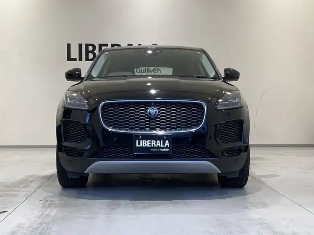ジャガー Ｅペース 熊本県 2019(令1)年 4万km 黒 ブラックフルレザーシート/シートヒーター/パワーシート/アダプティブクルーズコントロール/純正メモリナビ/360°カメラ/コーナーセンサー/パーキングアシスト/AppleCarPlay/androidauto/Bluetooth/USB/自動トランクドア/ブラインドスポットモニター/電動格納ミラー