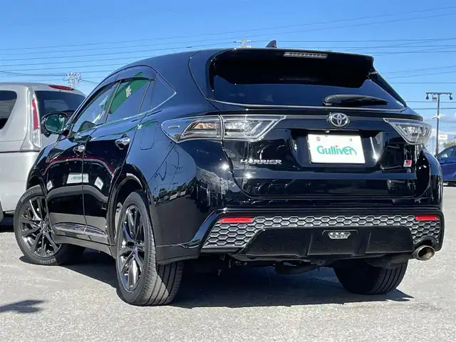トヨタ ハリアー エレガンス GRスポーツ 道央・札幌 2017(平29)年 9.1万km ブラック ４WD/ワンオーナー/寒冷地仕様/純正SDナビ/AM/FM/BT/SD/CD/ワンセグ/トヨタセーフティセンス/横滑り防止装置/レーダークルーズコントロール/レーンキープアシスト/バックカメラ/ビルトインETC/アイドリングストップ/ワイパーデアイサー/ECOMODE/SPORTMODE/D席パワーシート/ハーフレザーシート/革巻きステアリング/ステアリングリモコン/電動パーキング/ブレーキホールド/MTモード付AT/レーダー探知機/プッシュスタート/スマートキー/LEDヘッドライト/オートライト/オートマチックハイビーム/フォグランプ/電動格納ミラー/ヒーテッドドアミラー/ウィンカーミラー/純正フロアマット/ドアバイザー