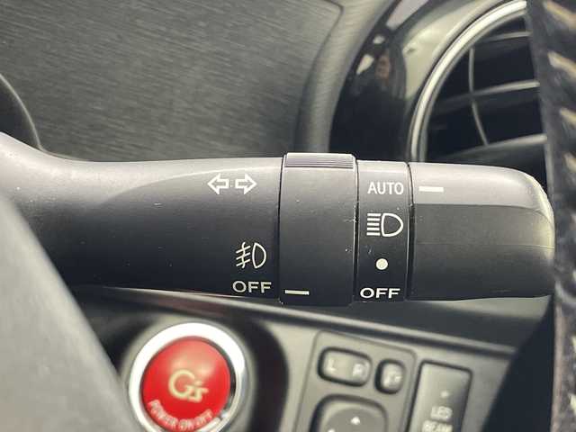 トヨタ アクア G G’s 群馬県 2016(平28)年 3.3万km ライムホワイトパールクリスタルシャイン 純正ナビ　バックカメラ　ビルトインＥＴＣ　ドラレコ　衝突被害軽減ブレーキ　レーンアシスト　クルーズコントロール　ＬＥＤヘッドライト　オートハイビーム　ハーフレザーシート　スマートキー　禁煙車