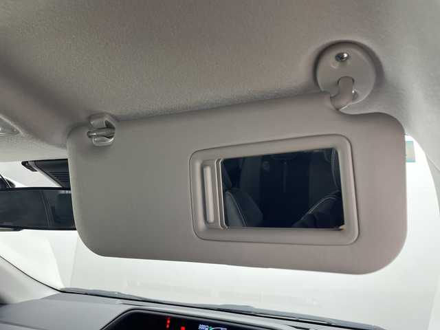 トヨタ アクア G G’s 群馬県 2016(平28)年 3.3万km ライムホワイトパールクリスタルシャイン 純正ナビ　バックカメラ　ビルトインＥＴＣ　ドラレコ　衝突被害軽減ブレーキ　レーンアシスト　クルーズコントロール　ＬＥＤヘッドライト　オートハイビーム　ハーフレザーシート　スマートキー　禁煙車