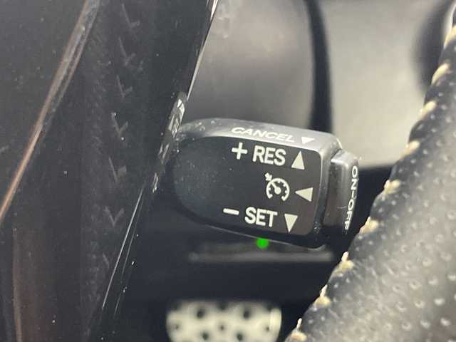 トヨタ アクア G G’s 群馬県 2016(平28)年 3.3万km ライムホワイトパールクリスタルシャイン 純正ナビ　バックカメラ　ビルトインＥＴＣ　ドラレコ　衝突被害軽減ブレーキ　レーンアシスト　クルーズコントロール　ＬＥＤヘッドライト　オートハイビーム　ハーフレザーシート　スマートキー　禁煙車