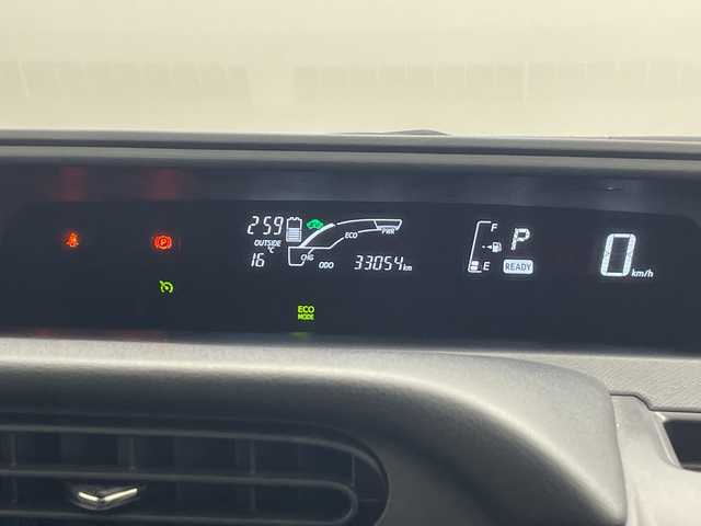 トヨタ アクア G G’s 群馬県 2016(平28)年 3.3万km ライムホワイトパールクリスタルシャイン 純正ナビ　バックカメラ　ビルトインＥＴＣ　ドラレコ　衝突被害軽減ブレーキ　レーンアシスト　クルーズコントロール　ＬＥＤヘッドライト　オートハイビーム　ハーフレザーシート　スマートキー　禁煙車