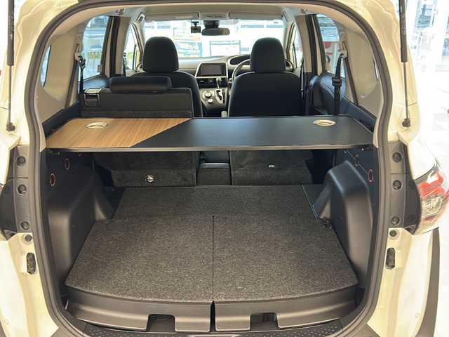 トヨタ シエンタ ハイブリッド ファンベースG セーフティEDⅡ 岐阜県 2022(令4)年 3.4万km ホワイトパールクリスタルシャイン 純正ナビゲーション(NS2T-W68T)/両側パワースライドドア/S-VSC/MODERISTAバックドアタープ/MODERISTAラゲージベンチシート/バックドアラック/ラゲージテーブル/バックカメラ/フルセグテレビ/Bluetooth/前後ドライブレコーダー/ETC2.0/クルーズコントロール/シートヒーター/ステアリングヒーター/コンセントAC100V1500W/プッシュスタート/スマートキー/LEDヘッドライト/オートライト/オートマチックハイビーム