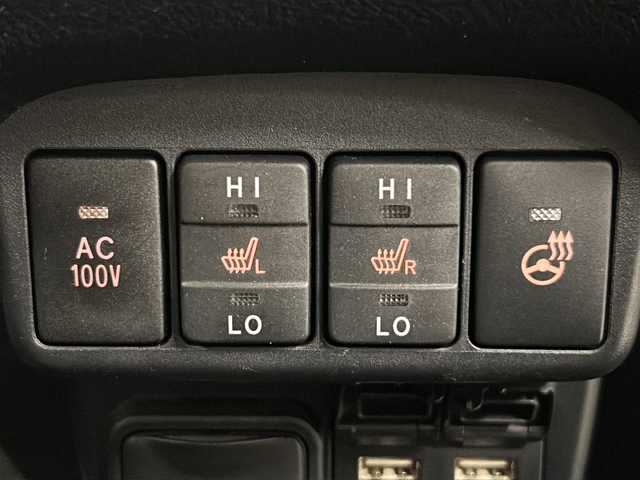 トヨタ シエンタ ハイブリッド ファンベースG セーフティEDⅡ 岐阜県 2022(令4)年 3.4万km ホワイトパールクリスタルシャイン 純正ナビゲーション(NS2T-W68T)/両側パワースライドドア/S-VSC/MODERISTAバックドアタープ/MODERISTAラゲージベンチシート/バックドアラック/ラゲージテーブル/バックカメラ/フルセグテレビ/Bluetooth/前後ドライブレコーダー/ETC2.0/クルーズコントロール/シートヒーター/ステアリングヒーター/コンセントAC100V1500W/プッシュスタート/スマートキー/LEDヘッドライト/オートライト/オートマチックハイビーム