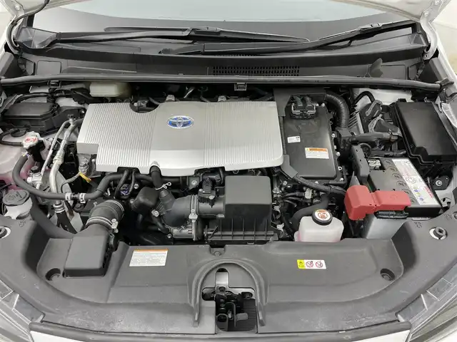 トヨタ プリウス S ツーリングセレ ブラックED 岡山県 2021(令3)年 3.8万km プラチナホワイトパールマイカ 純正８インチディスプレイオーディオ/ＡＣ１００Ｖ電源/ビルトインＥＴＣ/ドライブレコーダー（前/後）/バックカメラ/追従型クルーズコントロール/合皮シート/シートヒーター（運転席/助手席）/衝突軽減ブレーキ/コーナーセンサー（前/後）/LEDヘッドライト/オートライト/オートハイビーム/フォグランプ/禁煙車/純正17インチAW/スマートキー×1/新車保証書/スペアキー×１