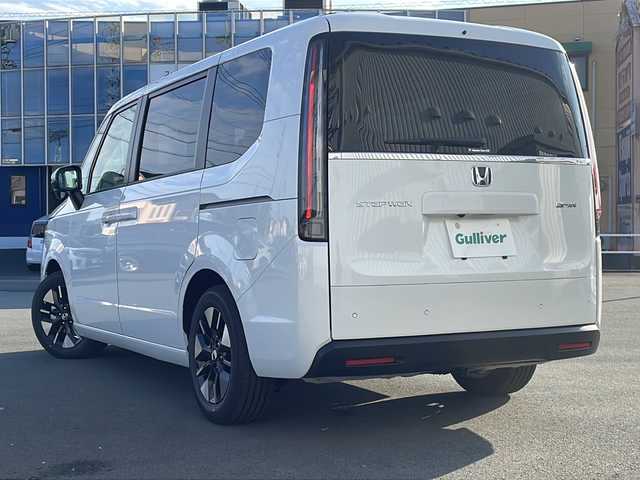ホンダ ステップワゴン eHEV エアー EX 三重県 2025(令7)年 0.1千km プラチナホワイトパール 登録済未使用車/純正11.4型ナビ、フルセグTV/純正CD、DVD再生、Bluetooth/両側パワースライドドア/追従型クルーズコントロール/ブラインドスポットモニター/レーンキープ/パワーバックドア/シートヒーター/コーナーセンサー/スマートキー/プッシュスタート/パドルシフト/LEDオートライト/フォグランプ/オートホールド/USB、タイプC給電