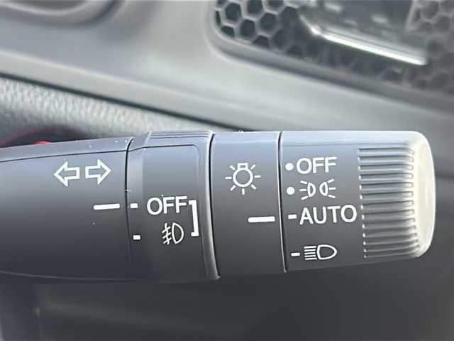 ホンダ ステップワゴン eHEV エアー EX 三重県 2025(令7)年 0.1千km プラチナホワイトパール 登録済未使用車/純正11.4型ナビ、フルセグTV/純正CD、DVD再生、Bluetooth/両側パワースライドドア/追従型クルーズコントロール/ブラインドスポットモニター/レーンキープ/パワーバックドア/シートヒーター/コーナーセンサー/スマートキー/プッシュスタート/パドルシフト/LEDオートライト/フォグランプ/オートホールド/USB、タイプC給電