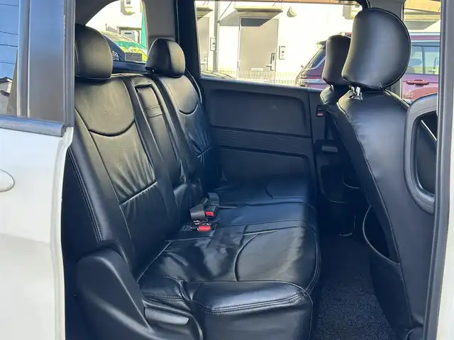 ホンダ フリード FLEX 愛知県 2011(平23)年 12.2万km プレミアムホワイトパール ワンオーナー/左リアパワースライドア/純正HDDナビ〈VXH-112VS〉/・DVD／ワンセグTV/バックカメラ/アンテナ分離型ETC/前方ドライブレコーダー〈FT-DR100S〉/社外レザー調シートカバー/社外15インチAW