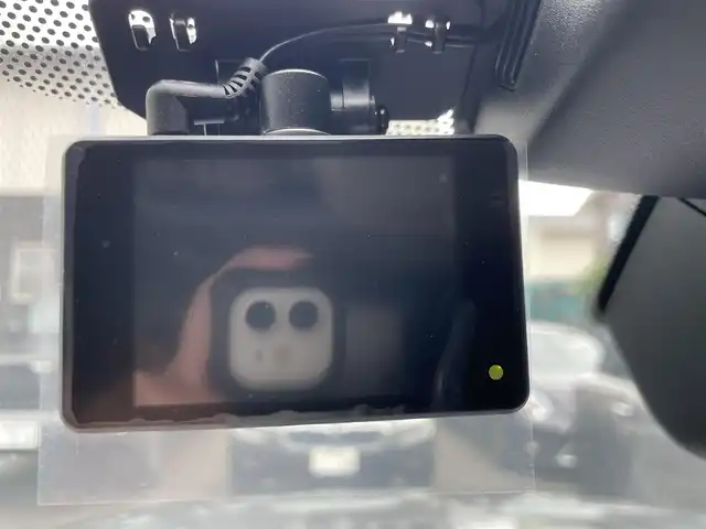 ランドローバー ランドローバー ディスカバリー HSE 静岡県 2018(平30)年 2万km グレー サンルーフ/コリスグレー/MERIDIANスピーカー/ダイナミックデザインパック/・コントラストルーフ/・ダイナミックエクステリア/シートパック/・12ウェイ運転席/・10ウェイ助手席/・グレインレザーシート/・運転席メモリー付きシート/エアサスペンション /シートヒーター /純正ナビ/(Bluetooth/AppleCarPlay/AndroidAuto/USB)/ACC/電動リアゲート/オートマチックハイビーム/360°カメラ/ETC/ドライブレコーダー