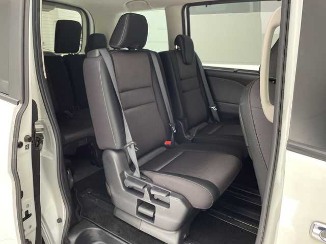 日産 セレナ ハイウェイスター Vセレクション 愛知県 2018(平30)年 6万km ブリリアントホワイトパール プロパイロット/SDナビ/フリップダウンモニター/全方位カメラ/両側パワースライドドア/レーダークルーズコントロール/コーナーセンサー/純正アルミホイール/LEDヘッドライト/リアオートエアコン/衝突軽減システム/フルセグ/CD DVD/Bluetooth/ステアリングスイッチ/スマートキー/プッシュスタート