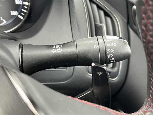 日産 スカイライン 400R 宮城県 2021(令3)年 7万km ブリリアントホワイトパール 禁煙車/BOSEサウンドスピーカー/エマージェンシーブレーキ/車線逸脱警報/アダプティブクルーズコントロール/ブラインドスポットモニター/セーフティシールド/アラウンドビューモニター/純正ナビ/・CD.DVD.SD.BT/フルセグTV/白本革シート/・前席パワーシート（D席シートメモリー）/・前席シートヒーター/ビルトインETC2.0/パドルシフト/ステアリングスイッチ/LEDヘッドライト/フォグランプ/プッシュスタート/スマートキー2個/レッドキャリパー/純正19インチアルミホイール/純正フロアマット