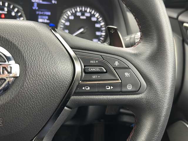 日産 スカイライン 400R 宮城県 2021(令3)年 7万km ブリリアントホワイトパール 禁煙車/BOSEサウンドスピーカー/エマージェンシーブレーキ/車線逸脱警報/アダプティブクルーズコントロール/ブラインドスポットモニター/セーフティシールド/アラウンドビューモニター/純正ナビ/・CD.DVD.SD.BT/フルセグTV/白本革シート/・前席パワーシート（D席シートメモリー）/・前席シートヒーター/ビルトインETC2.0/パドルシフト/ステアリングスイッチ/LEDヘッドライト/フォグランプ/プッシュスタート/スマートキー2個/レッドキャリパー/純正19インチアルミホイール/純正フロアマット