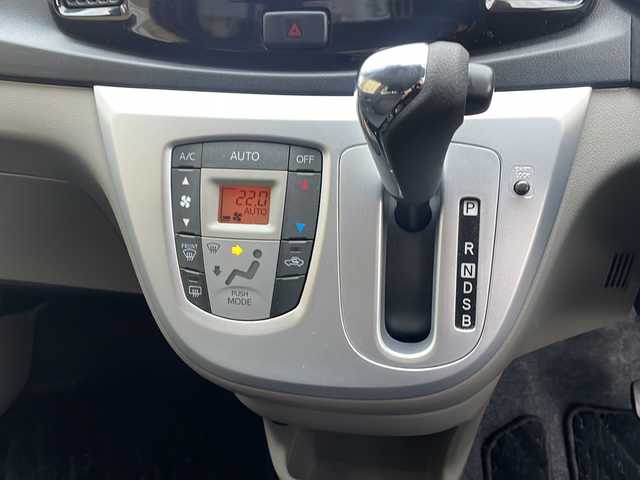 トヨタ ピクシスエポック G SA 千葉県 2014(平26)年 0.5万km コットンアイボリー スマートアシスト/純正SDナビ/ワンセグTV/【CD再生機能　Bluetooth接続】/ドライブレコーダー/革巻きステアリング/ウインカーミラー/純正14インチアルミホイル/スマートキー